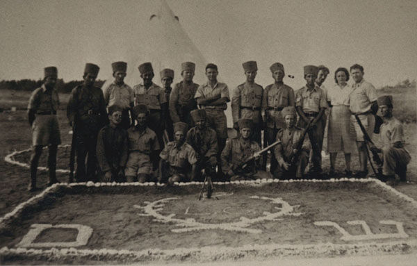 קבוצת נוטרים מרעננה 1938 (תמ 352)