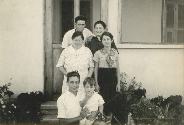 Applebaum Family now lives on Gordon street 1937 - Eli and libby Ebner Sarah Rachel Chana Emanuel Shalom