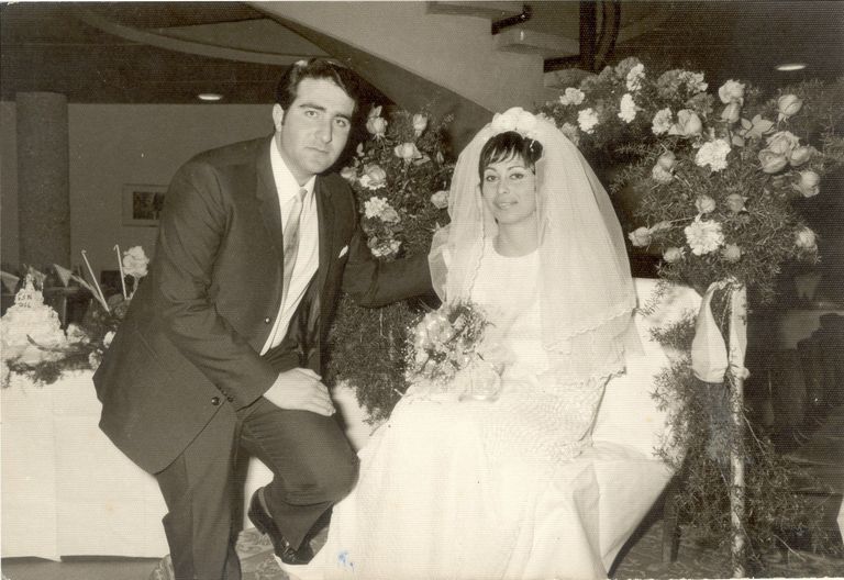 דורון אנקר וחנה סמילנסקי ביום חתונתם בבית החייל בתל אביב בשנת 1971