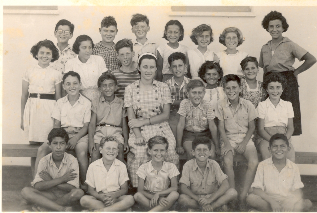 1951-1952 מחזור ראשון כמורה כיתות ד-ה ממלכתי א