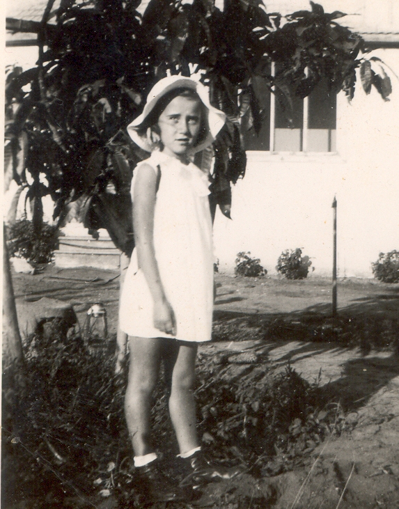 רינה - אוקטובר 1937 - בת 6 בגבעת חן
