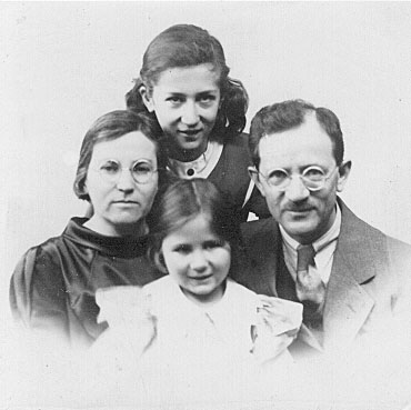 משפחת מיכלין 1930