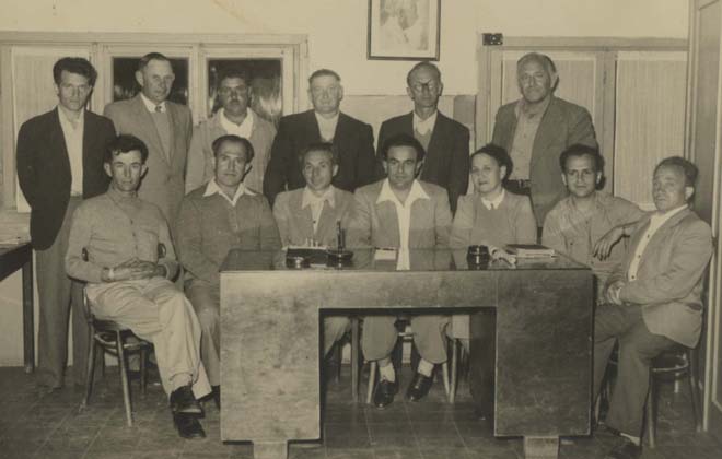 ישיבת הפרידה של מועצת הפועלים בבית ההסתדרות הישן עם חנה זיו זלטין 1952